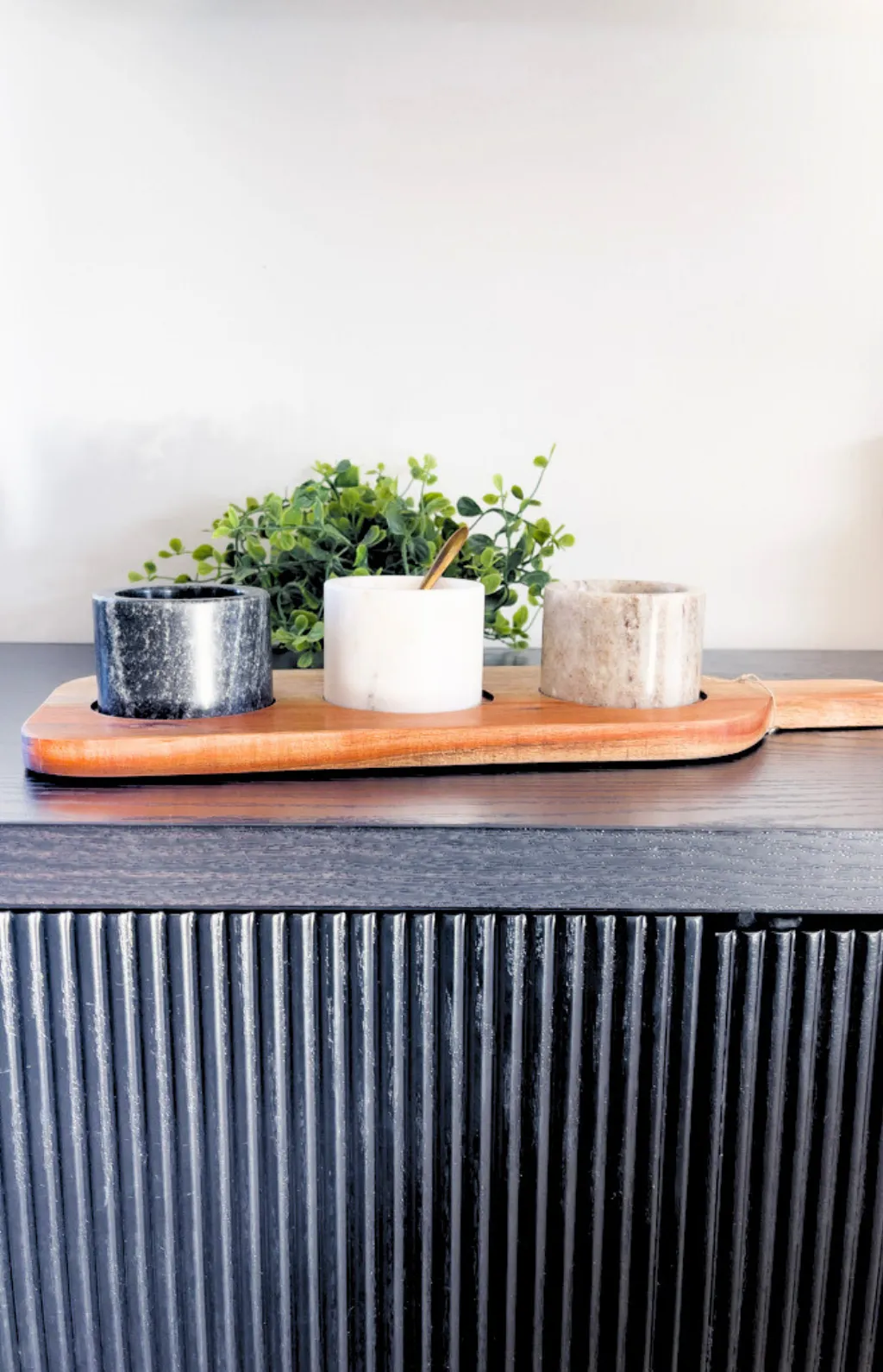 15.5" Wood Board w/Marble Pinch Pot & Spoon