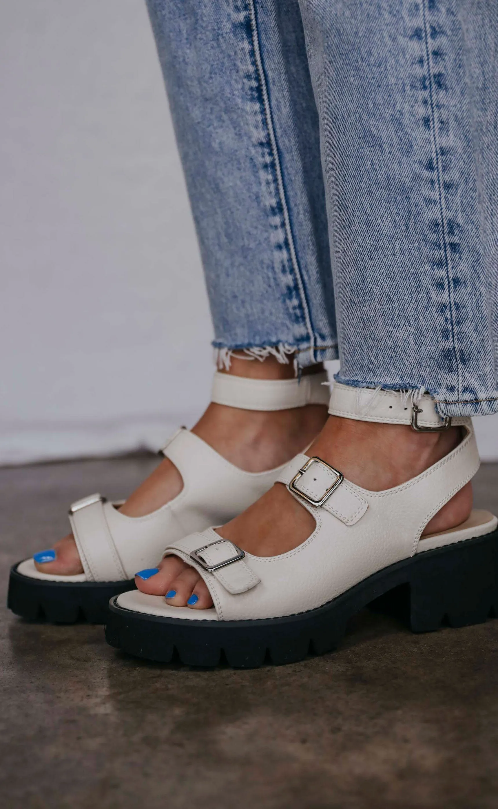 bc footwear: on the prowl strappy wedge