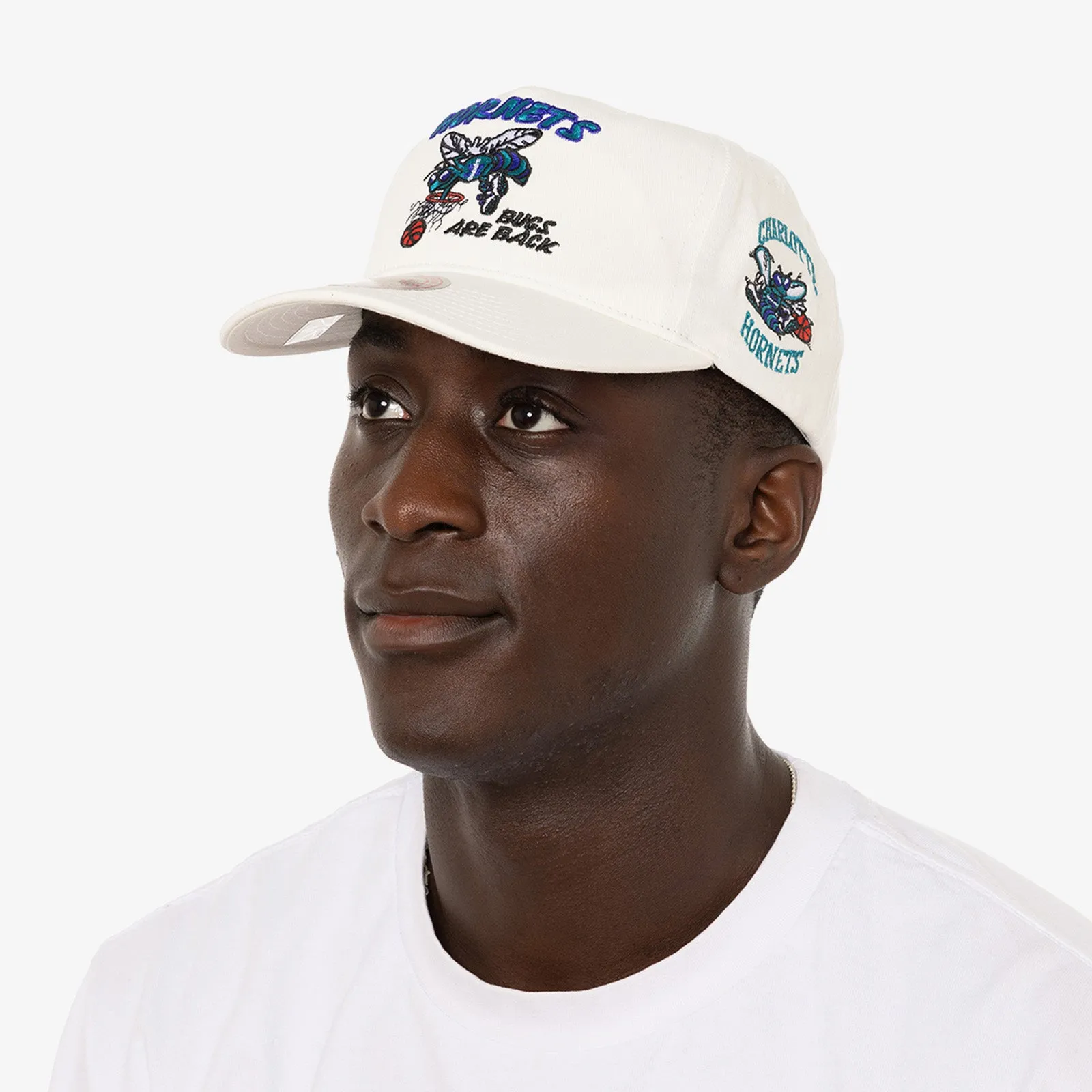 Charlotte Hornets Bug Backers Snapback - White