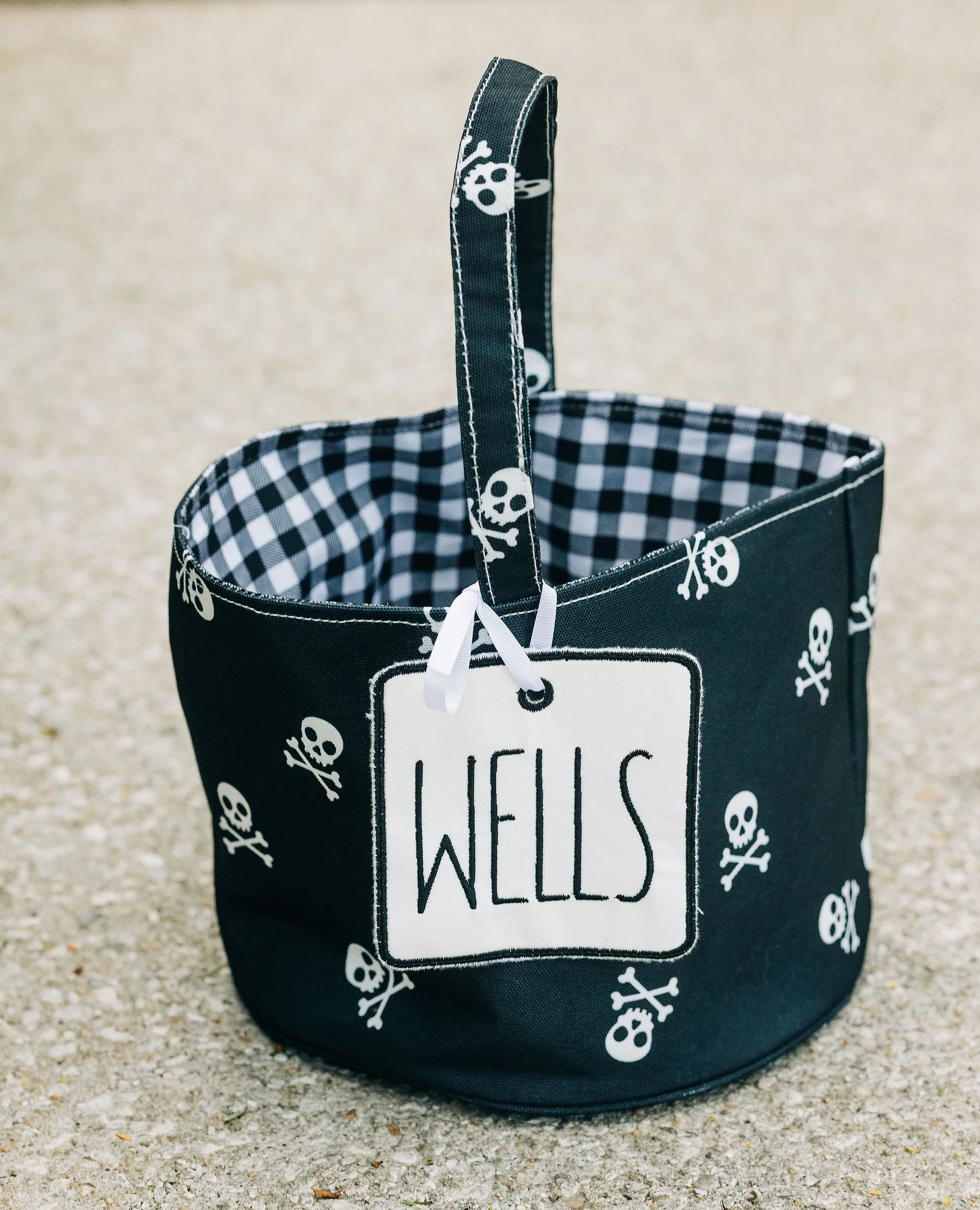 Halloween Basket - Skull & Crossbones