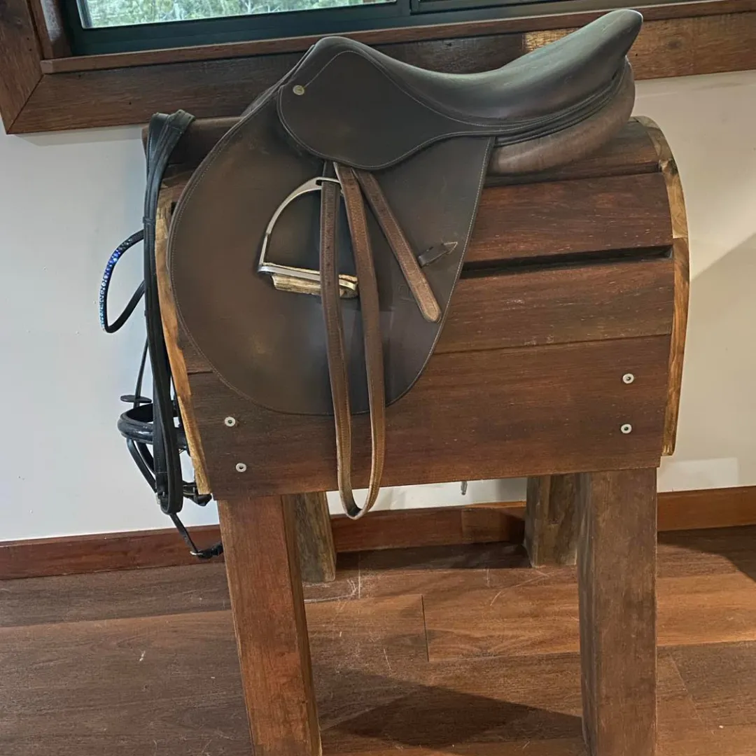 Handcrafted Quila Saddle Display Stand