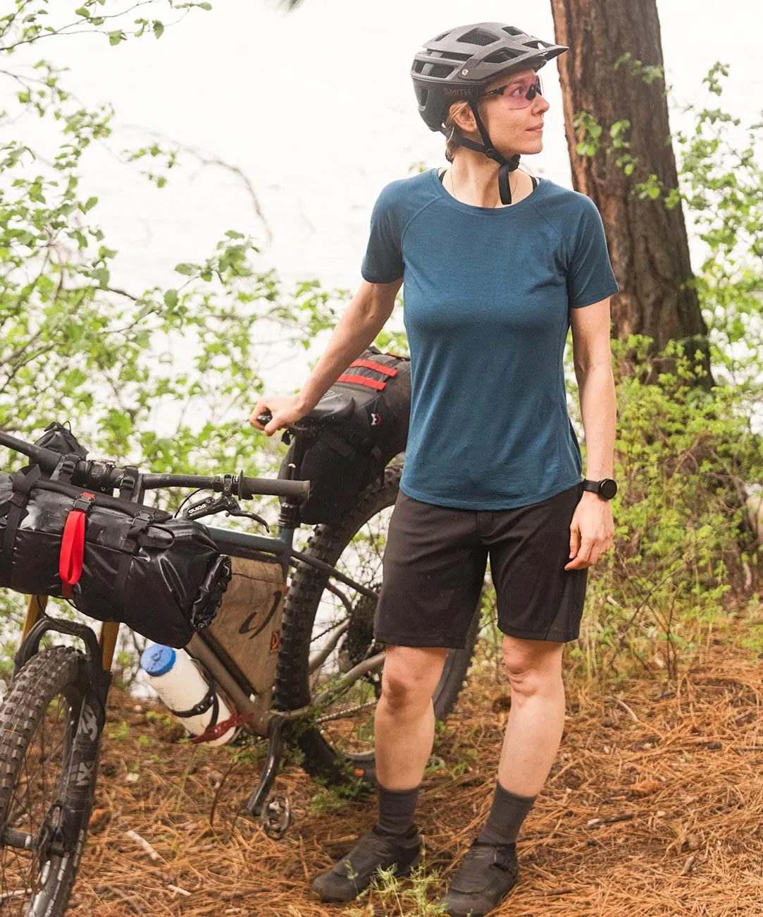 Women's Gravel 8" Shorts